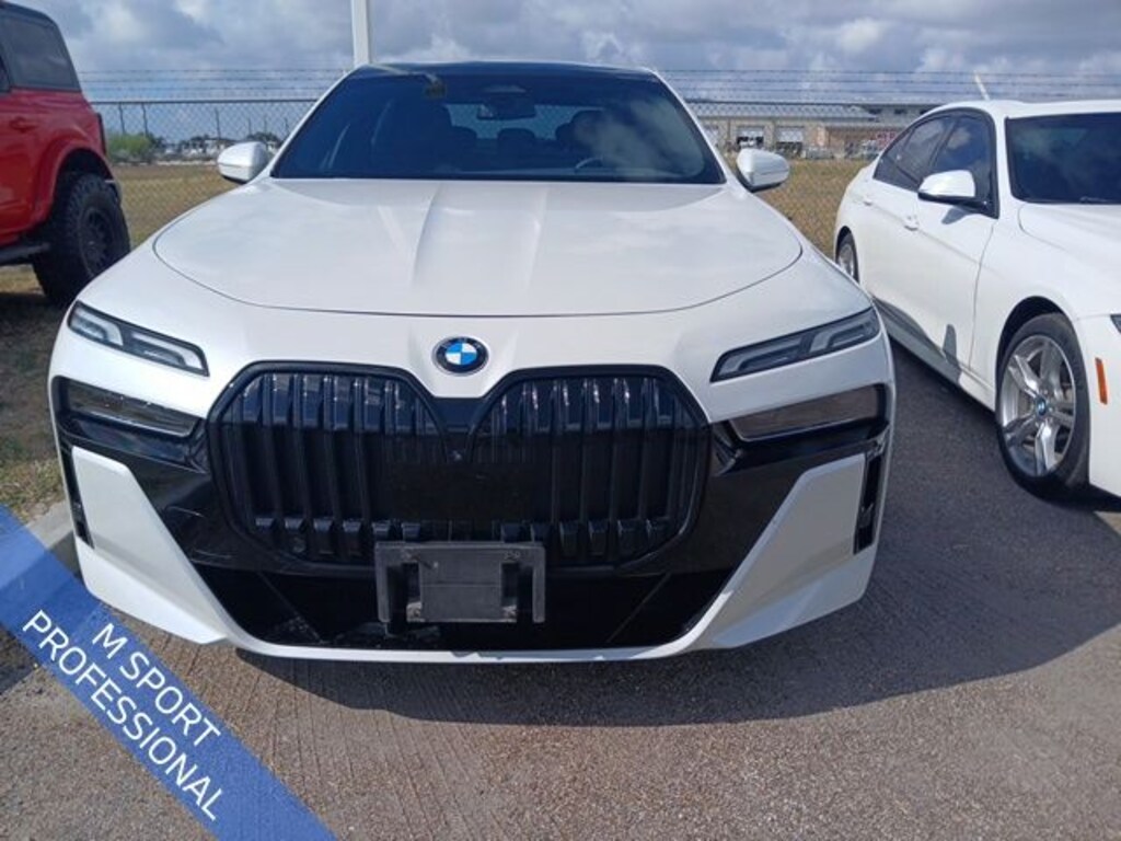 Used 2023 BMW 7 Series 740i Sedan