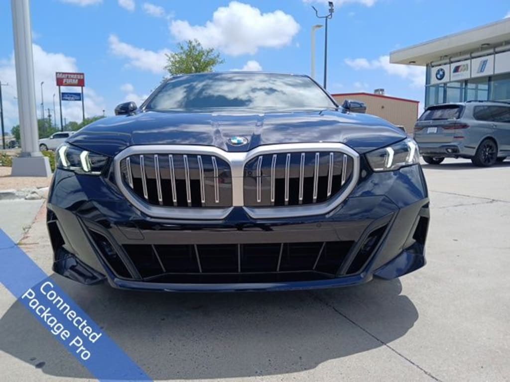 Used 2025 BMW 5 Series 530i w/ M SPORT & PREMIUM PACKAGE Sedan