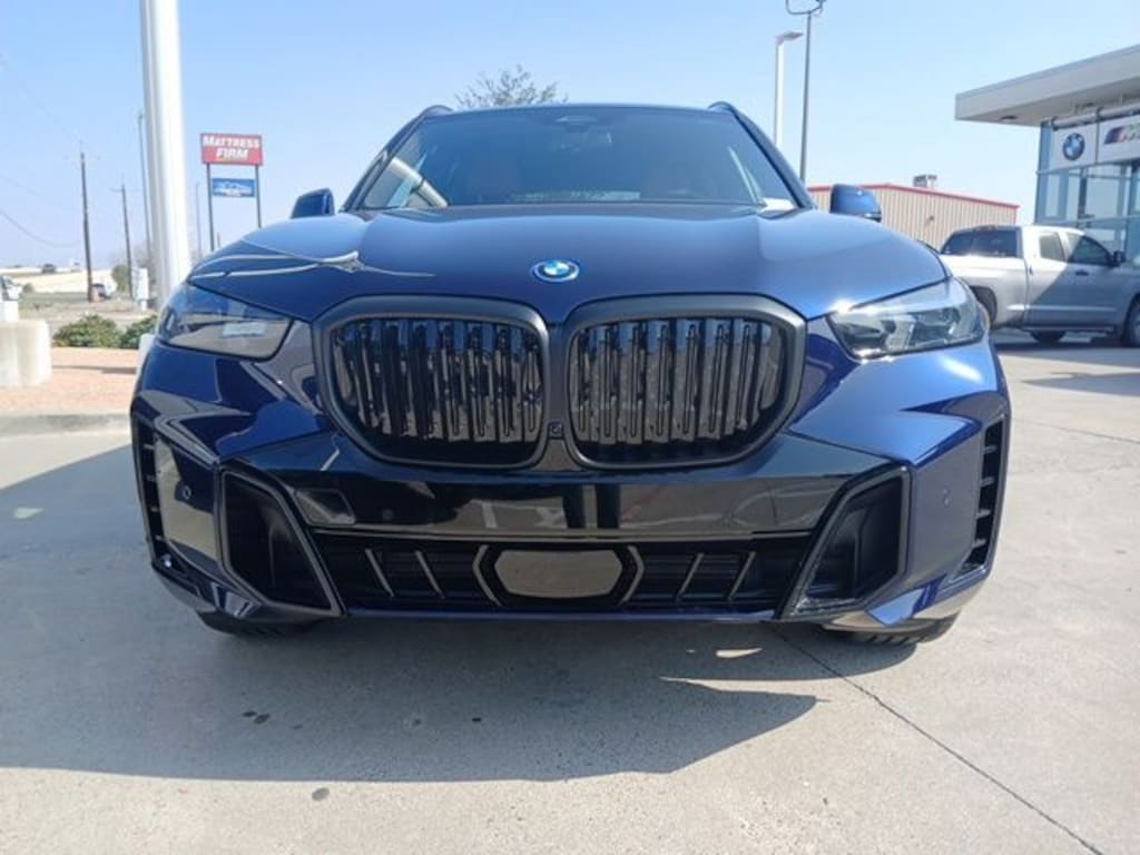 New 2026 BMW X5 xDrive50e SUV