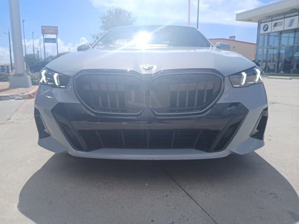 New 2027 BMW 5 Series 540i xDrive Sedan