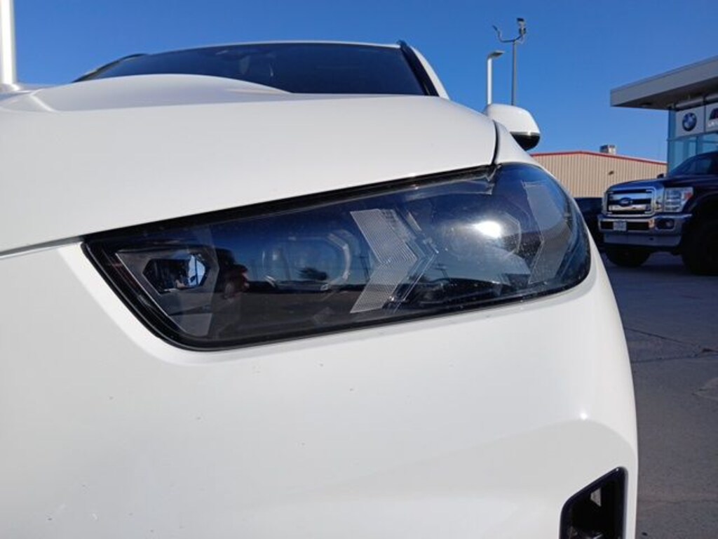 New 2026 BMW X5 sDrive40i SUV