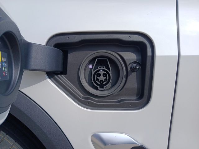 2026 BMW X5 50e - Photo 6