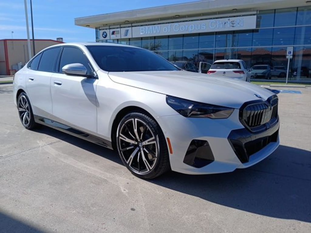 New 2026 BMW 5 Series 530i Sedan