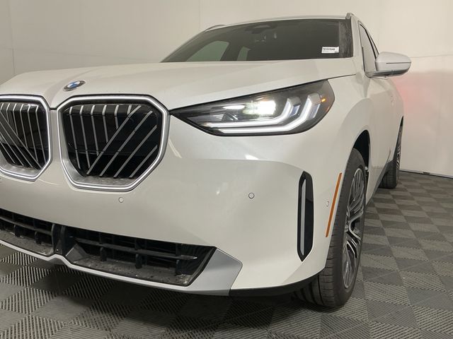2026 BMW X3 30 - Photo 11