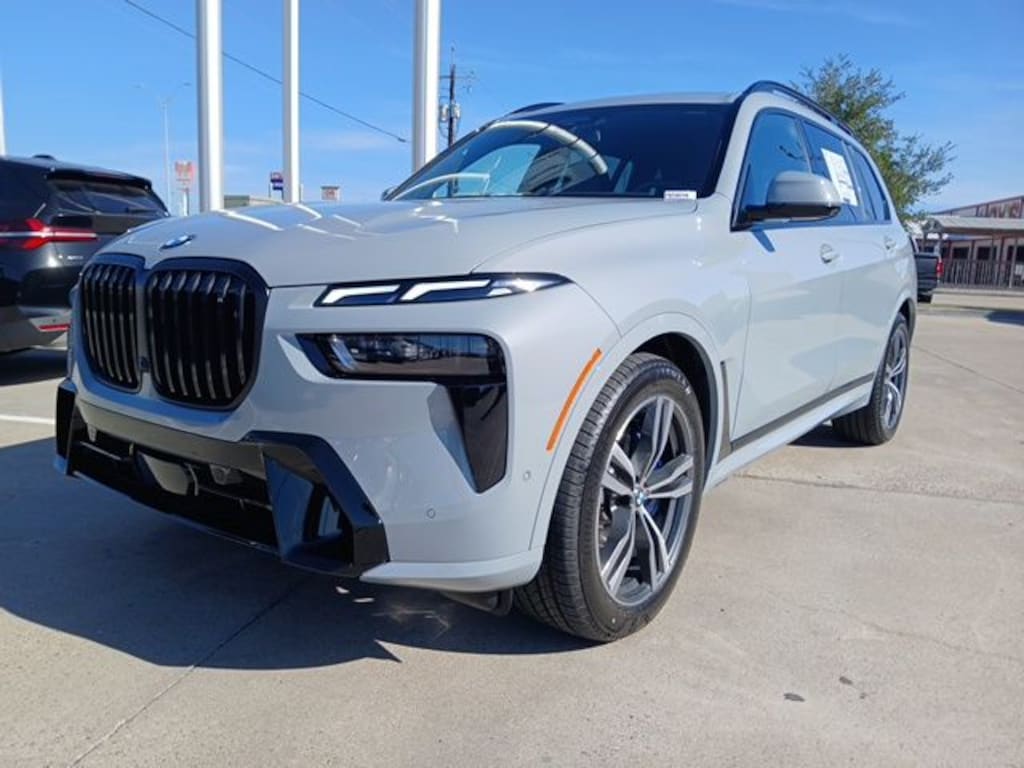 New 2026 BMW X7 xDrive40i SUV