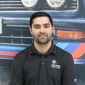 Staff member Chris B. from ID_72d1c2d43eae