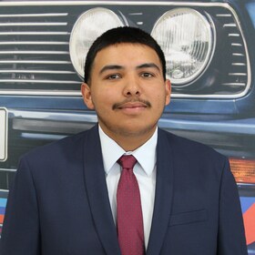 Staff member Edward P. from ID_b8114daac0fc