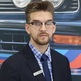 Staff member Jason K. from ID_5c18796aa5e3