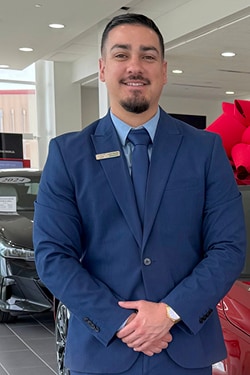 Staff member Jose O. from ID_b8114daac0fc