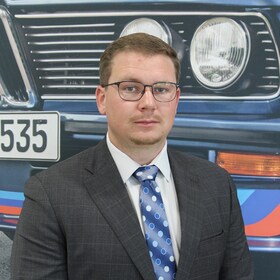 Staff member Leelynn McFarlen from ID_2b1935972751