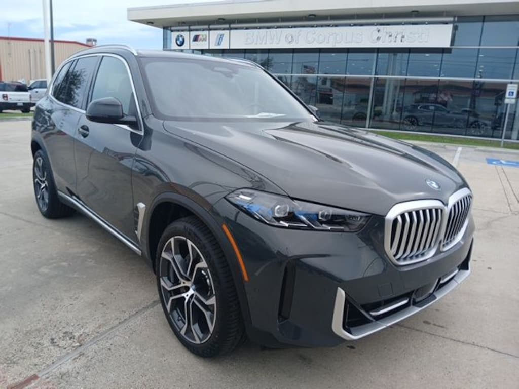 New 2026 BMW X5 sDrive40i SUV
