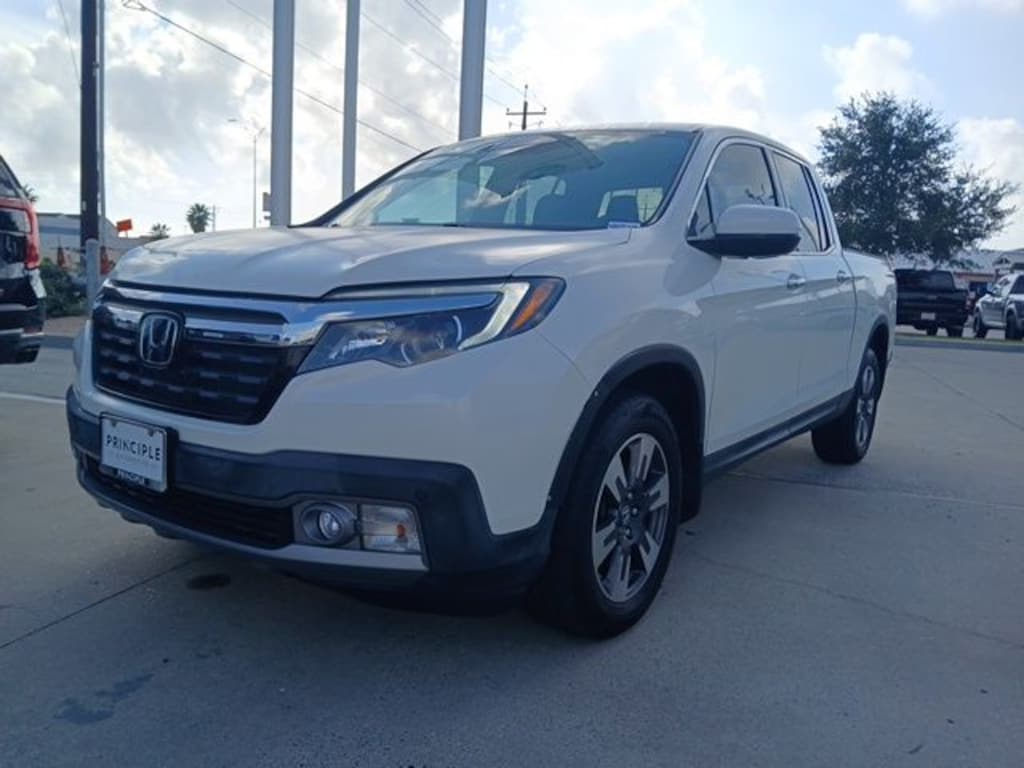 Used 2017 Honda Ridgeline RTL-E 4D Crew Cab Truck