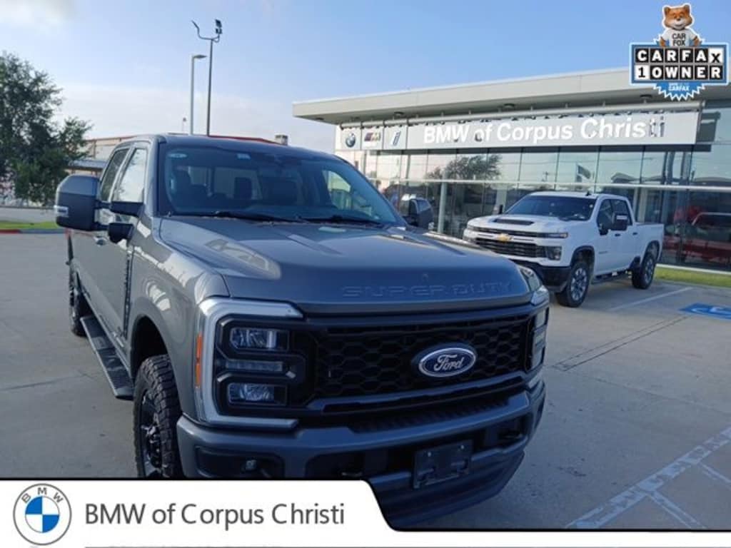 Used 2023 Ford F-250SD Lariat 4x4 4D Crew Cab Truck