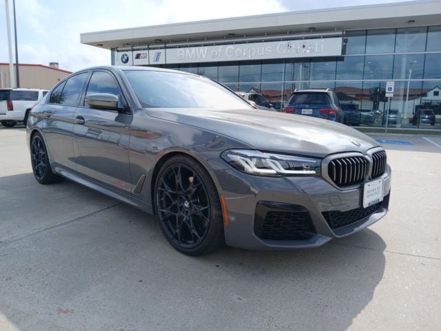 2021 BMW 5 Series M550i