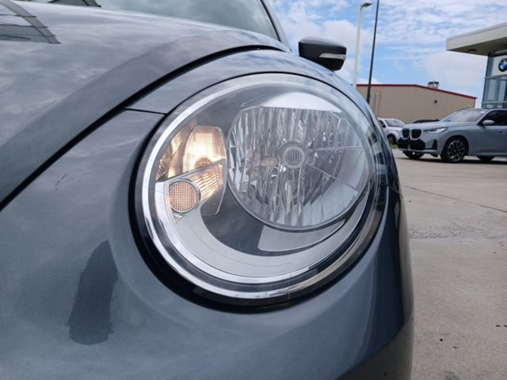 Used 2019 Volkswagen Beetle Convertible 2.0T SE Convertible