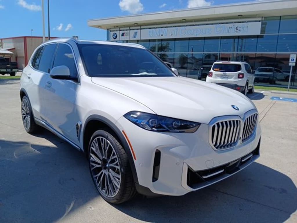 New 2026 BMW X5 sDrive40i SUV