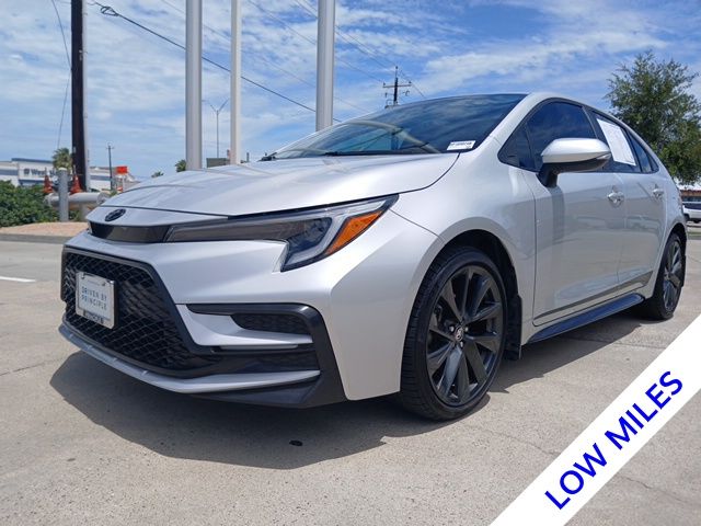 2024 Toyota Corolla SE photo 3