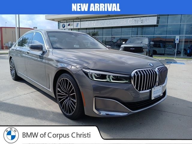 2021 BMW 7 Series 740i xDrive's photo