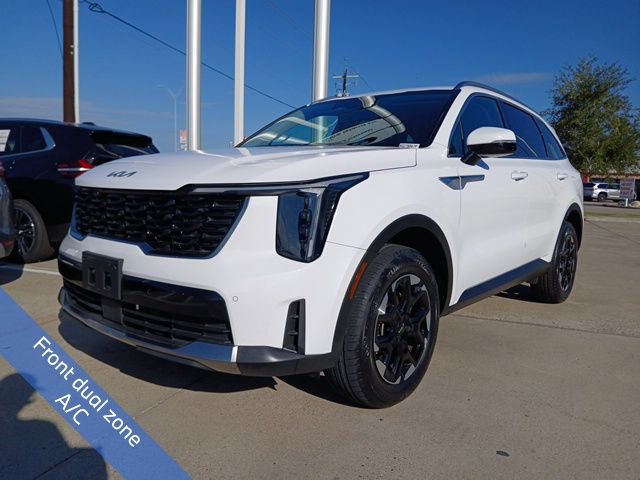 2024 Kia Sorento S photo 3