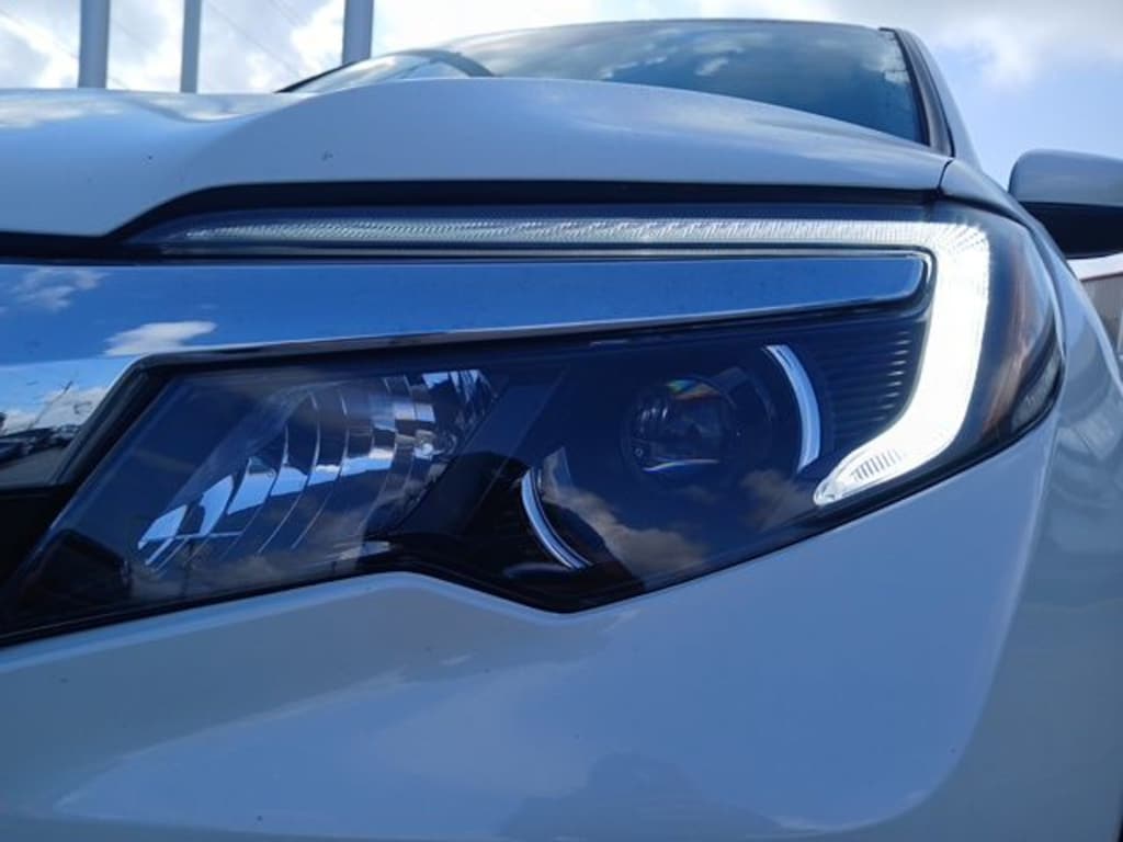 Used 2017 Honda Ridgeline RTL-E 4D Crew Cab Truck