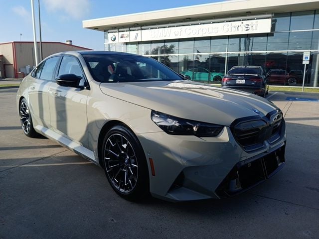 New 2027 BMW M5 Base