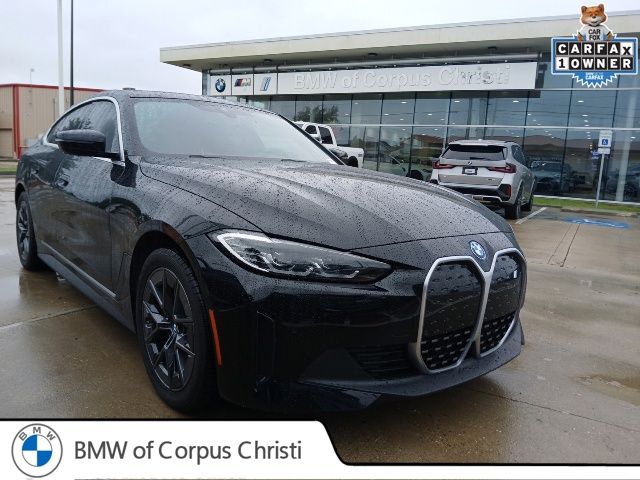 2023 BMW i4 eDrive35's photo