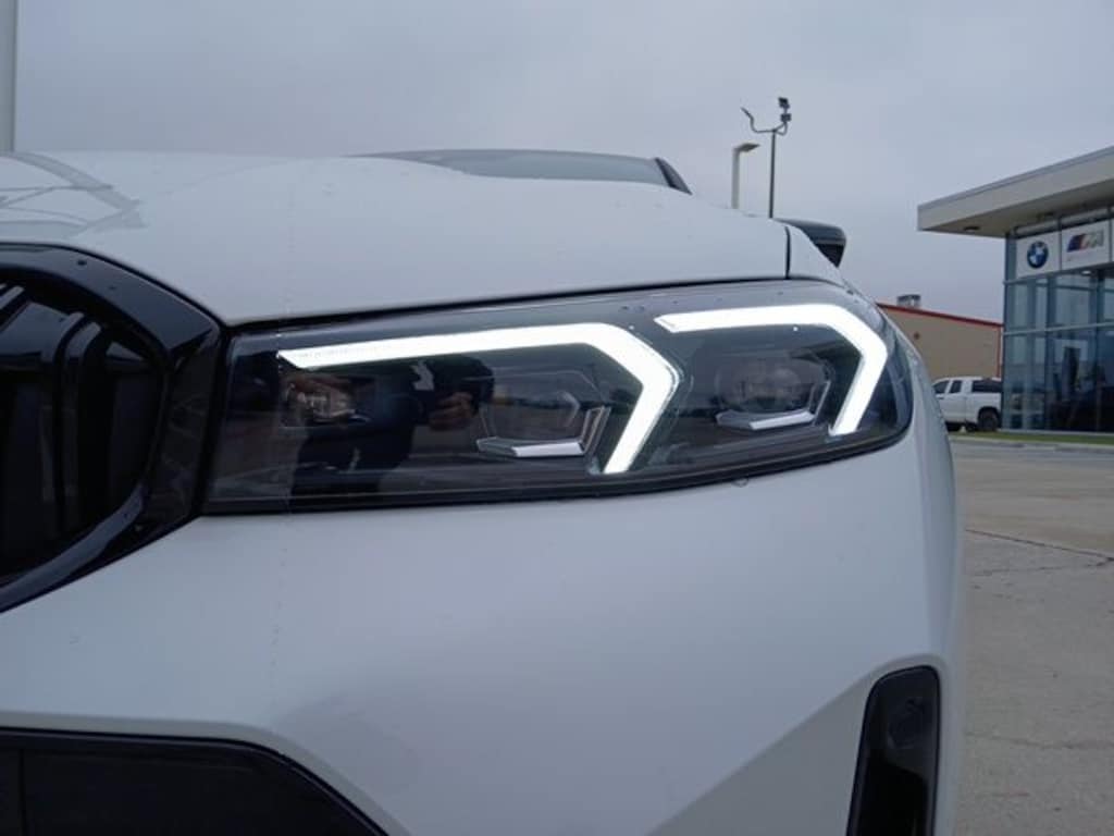 New 2026 BMW 3 Series 330i Sedan