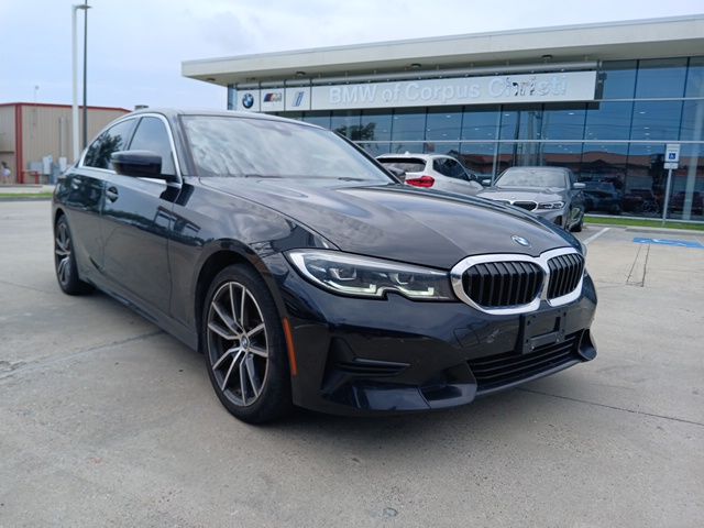 2020 BMW 3 Series 330i Sedan's photo