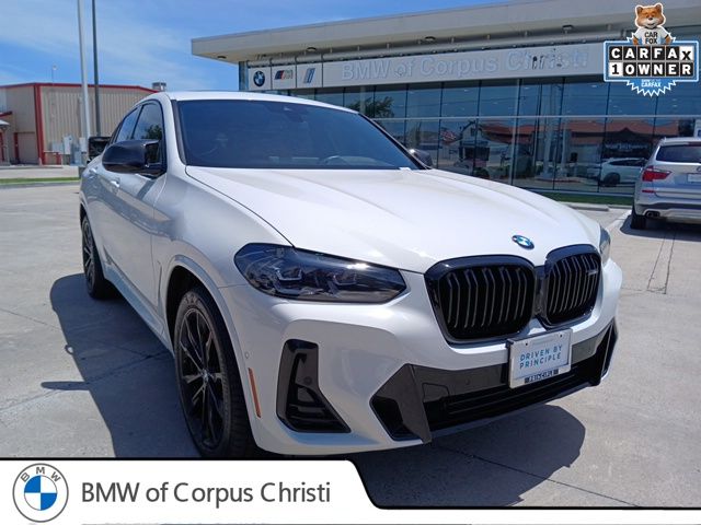 2025 BMW X4 M40i's photo