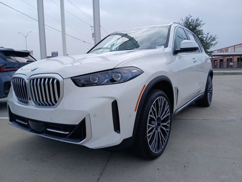 New 2026 BMW X5 sDrive40i SUV
