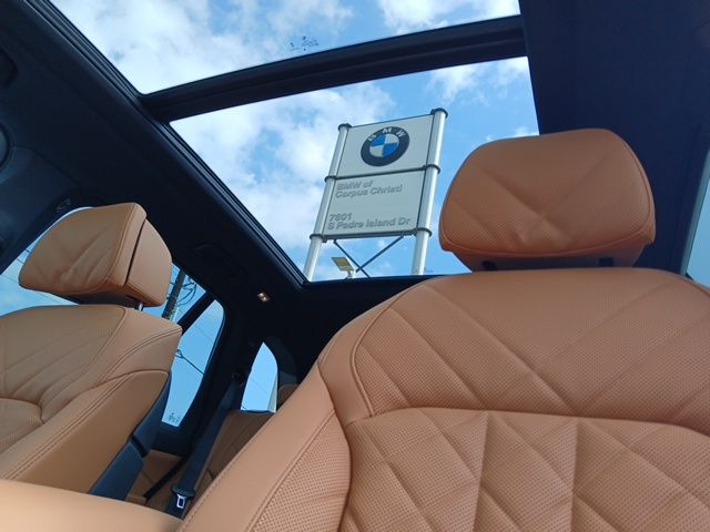 2026 BMW X5 50e - Photo 30