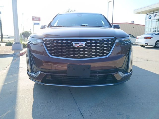 2023 Cadillac XT6 Premium Luxury photo 2