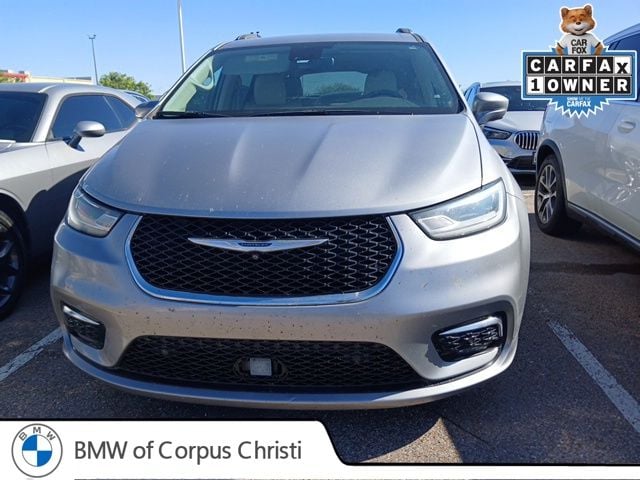 2021 Chrysler Pacifica Touring L's photo