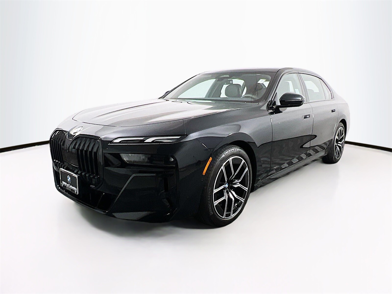 2024 Bmw 740i Sedan photo 3