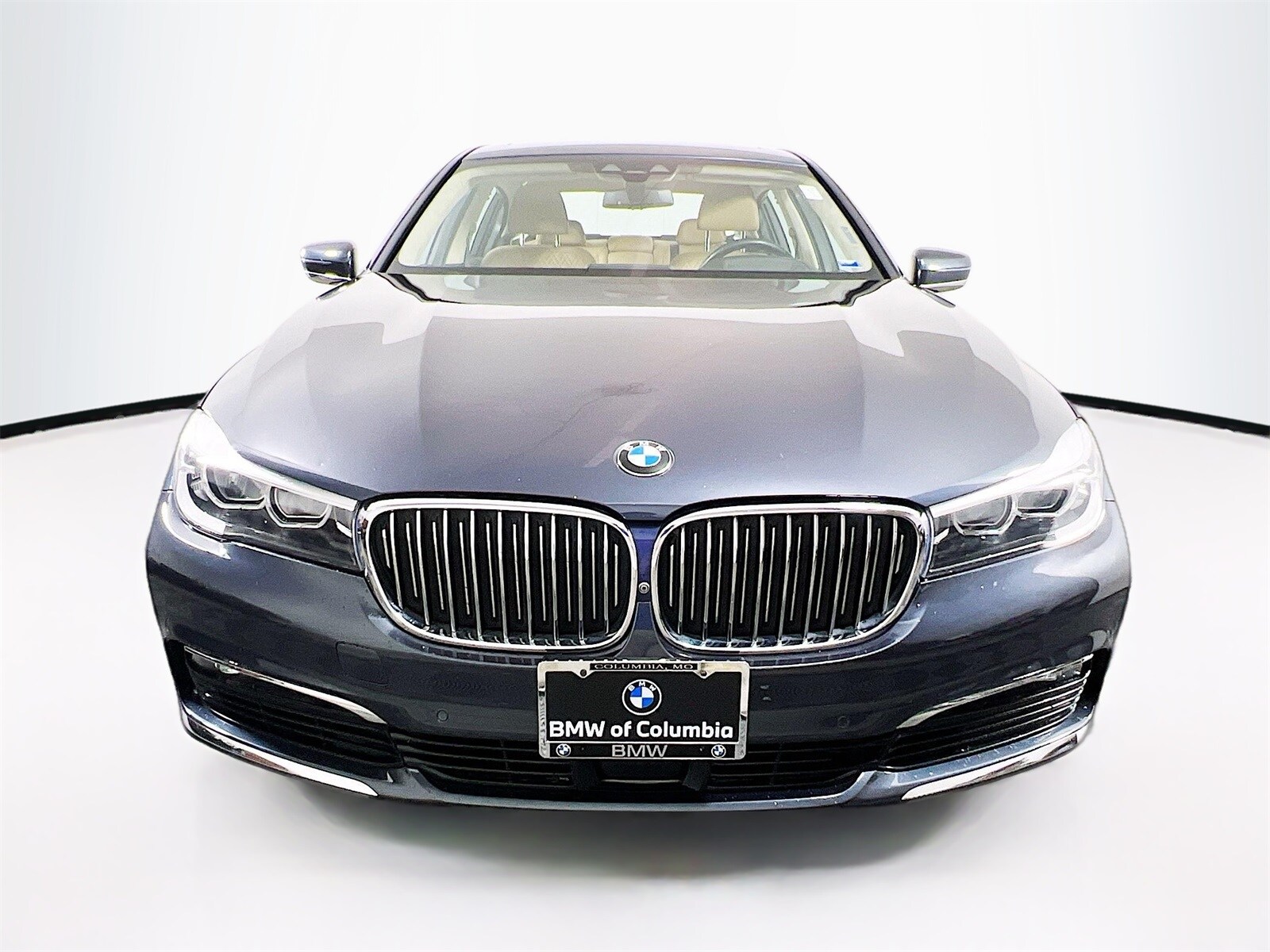 2018 Bmw 740i xDrive Sedan photo 2