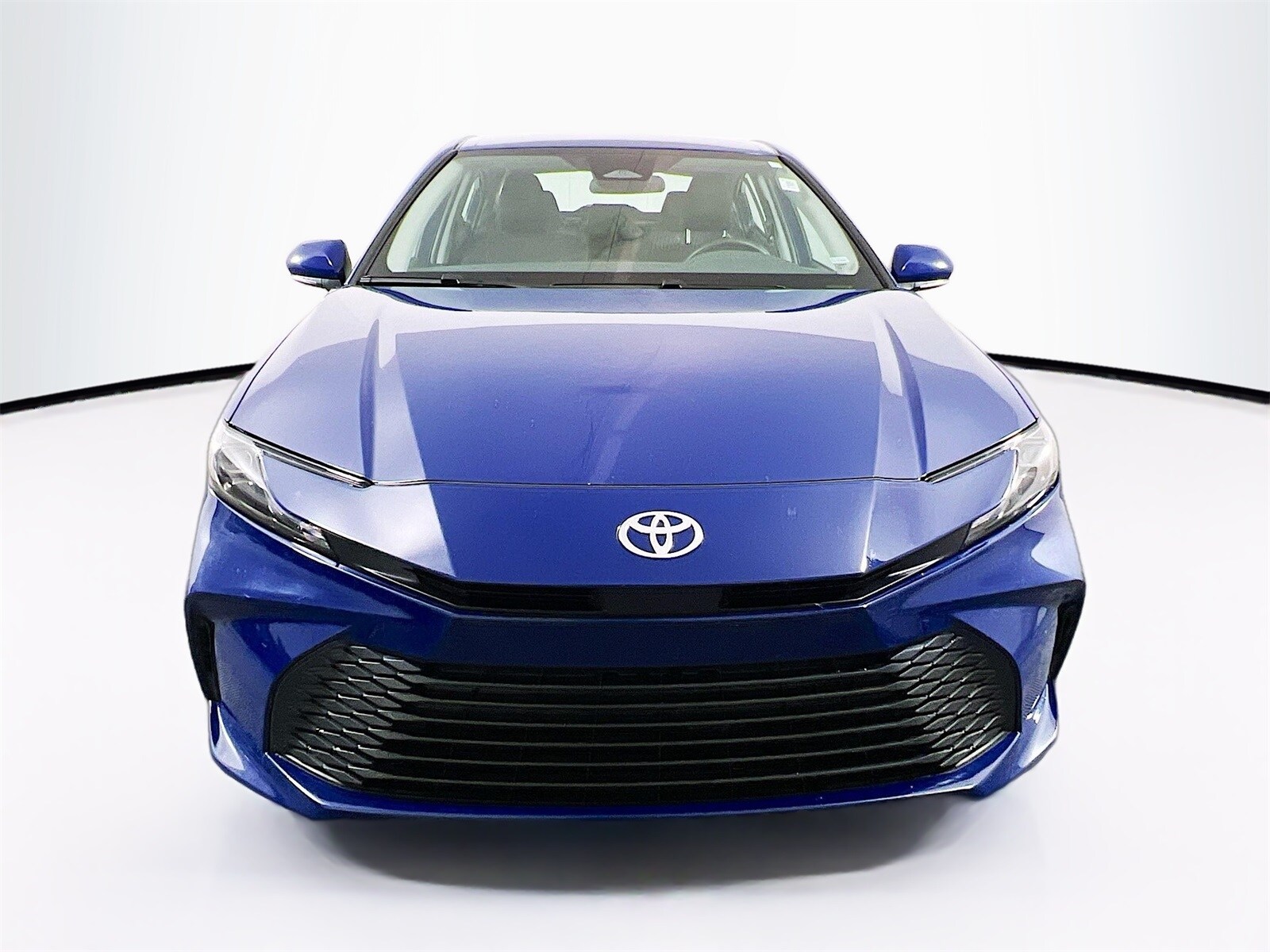 2025 Toyota Camry LE photo 2