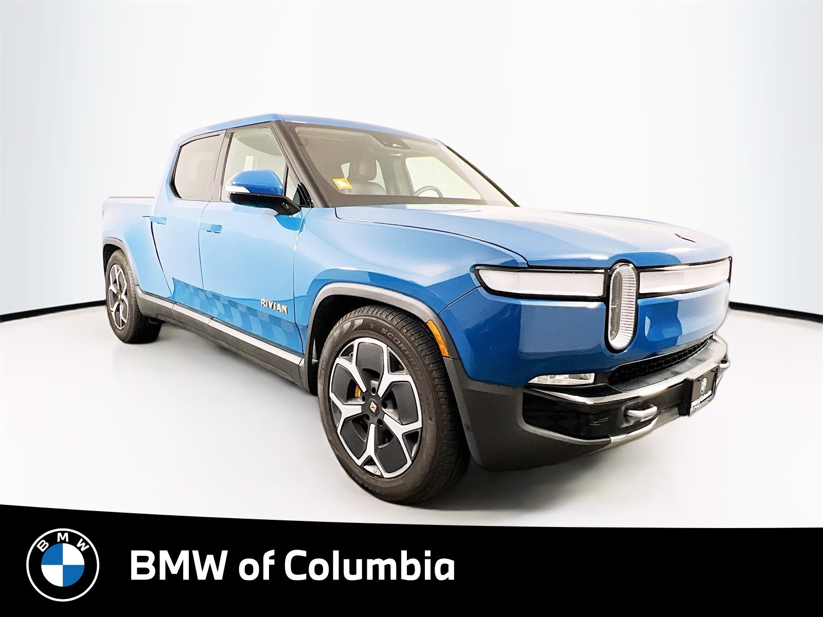 2022 Rivian R1T Adventure's photo