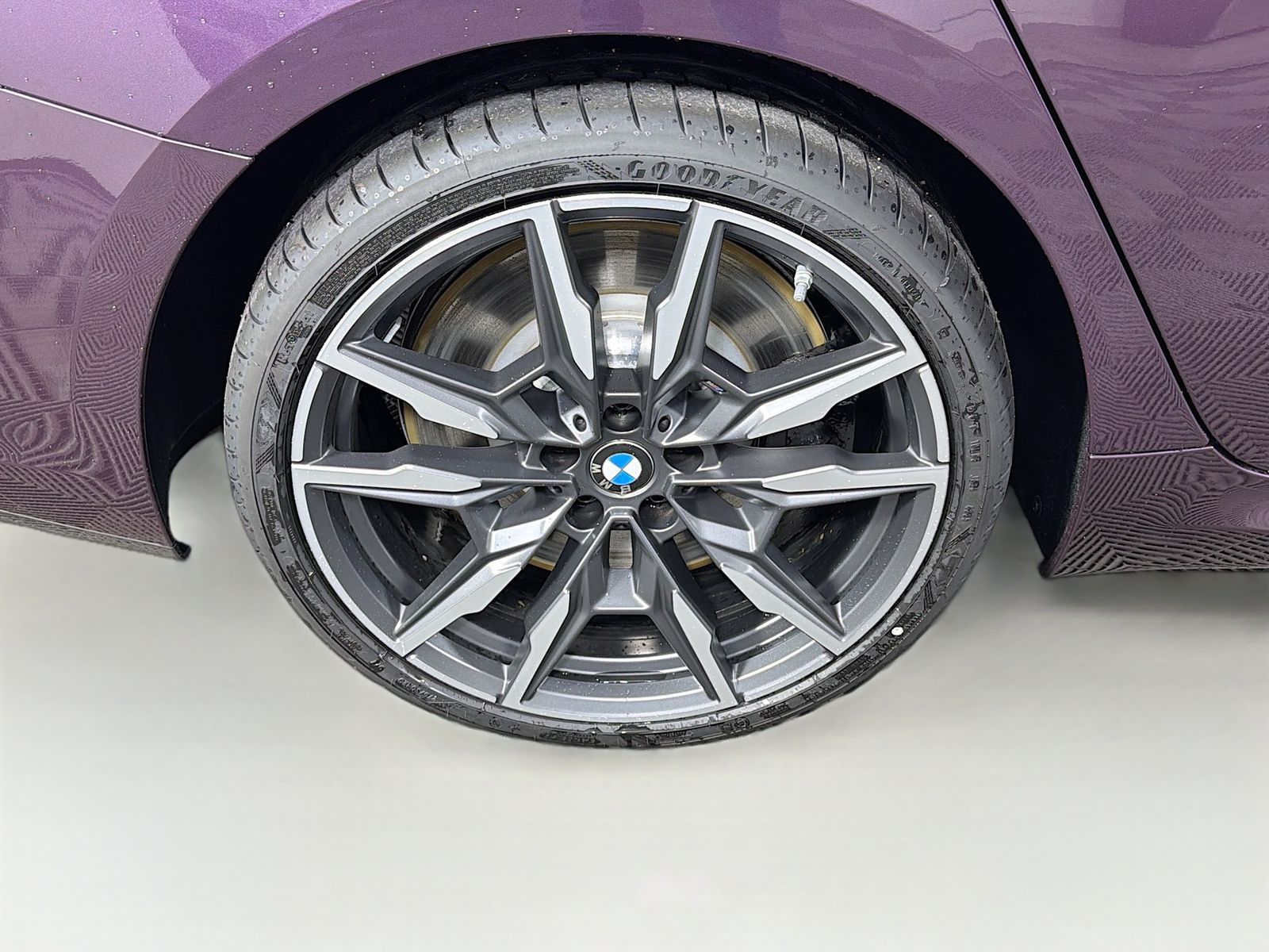 2026 BMW 8 Series M850i - Photo 36