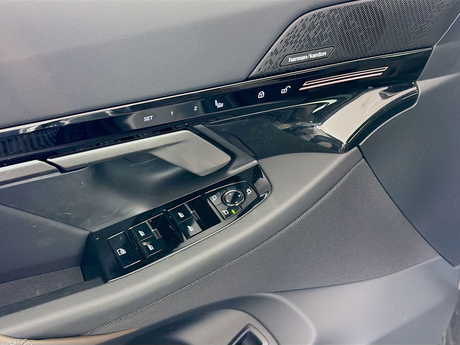 2026 BMW 5 Series 530i - Photo 20