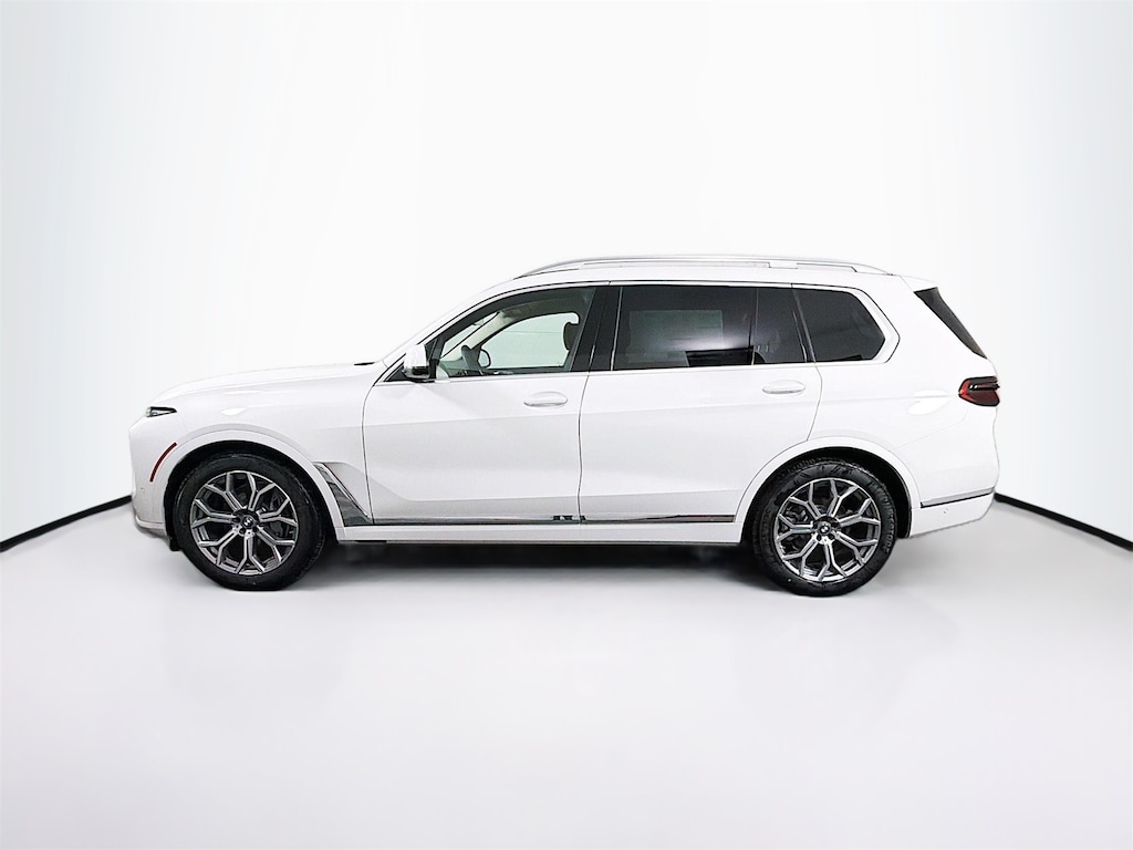 New 2026 BMW X7 xDrive40i SUV