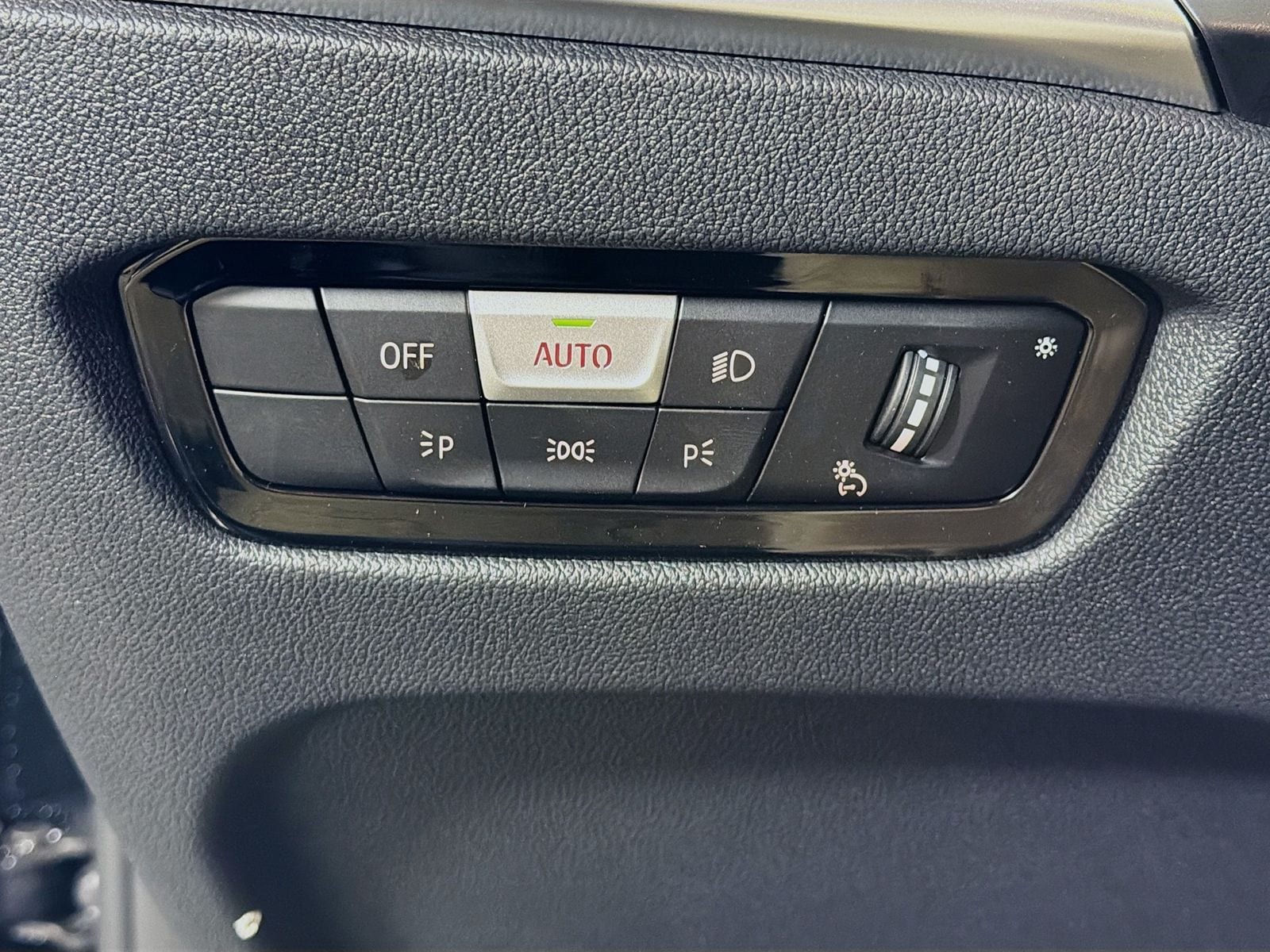 2026 BMW 4 Series 430i - Photo 11