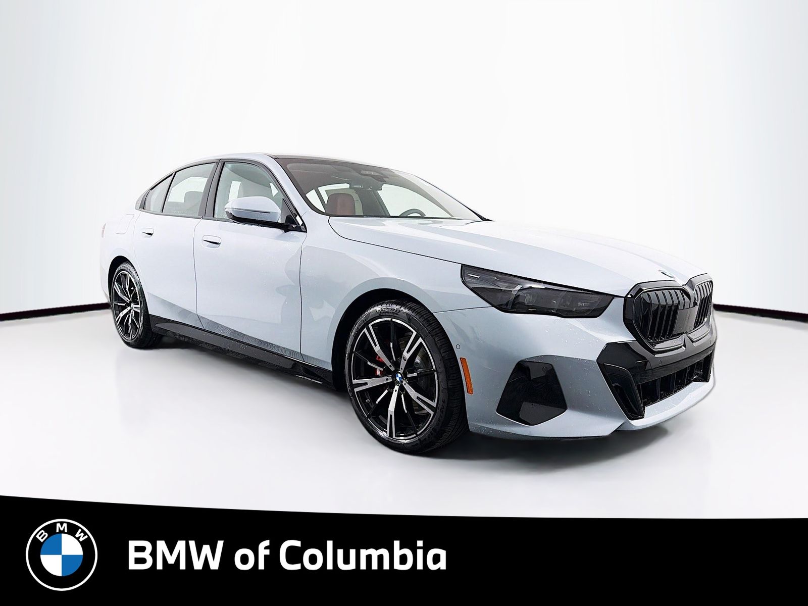 2026 BMW 5 Series 530i xDrive Sedan's photo