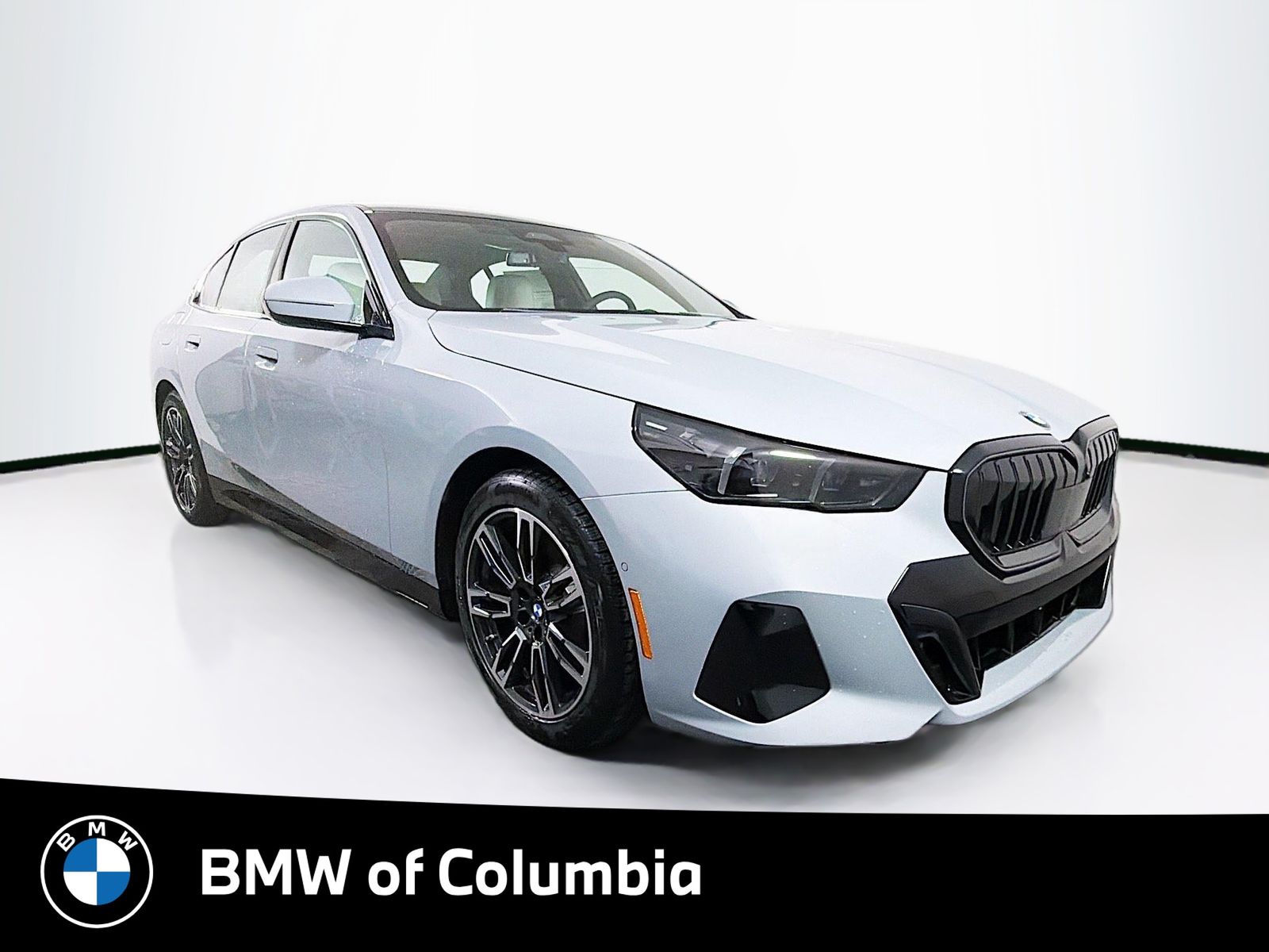 2026 BMW 5 Series 530i xDrive Sedan's photo