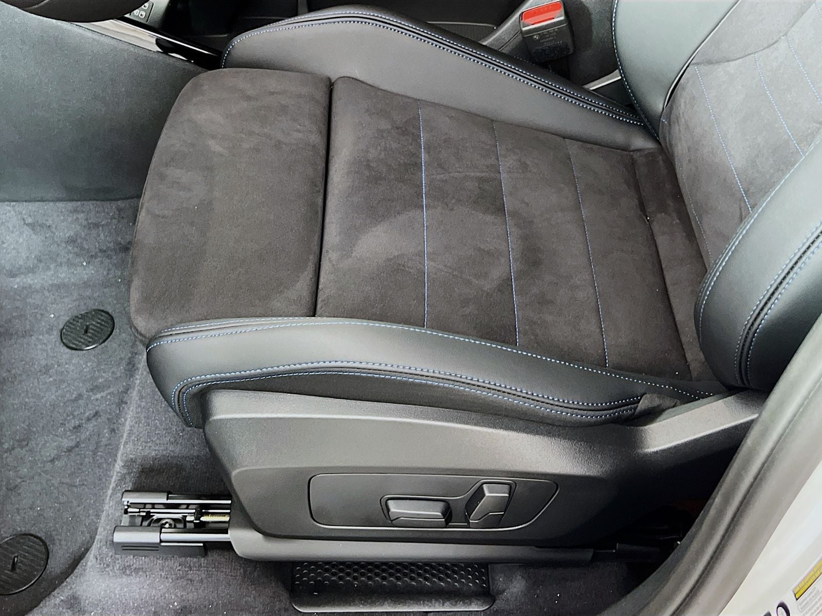 2026 BMW X1 XDrive28i - Photo 22