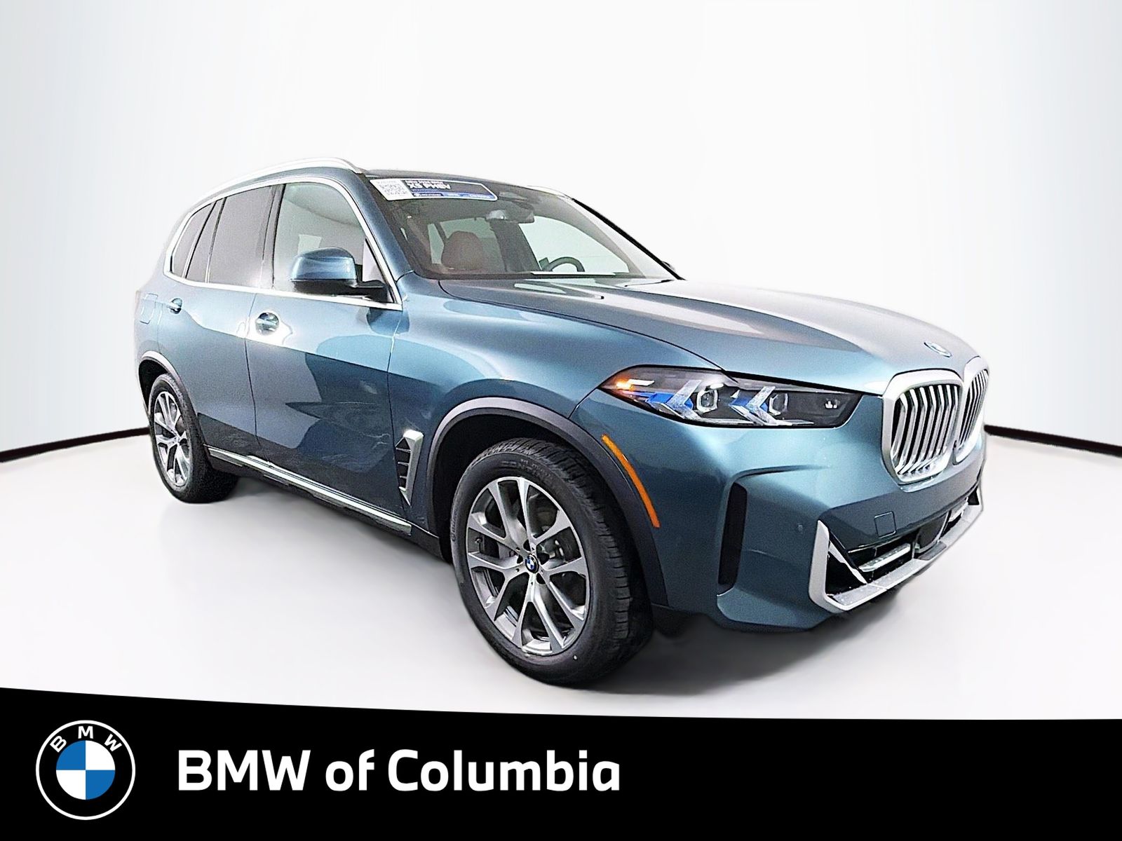 2026 BMW X5 xDrive50e's photo