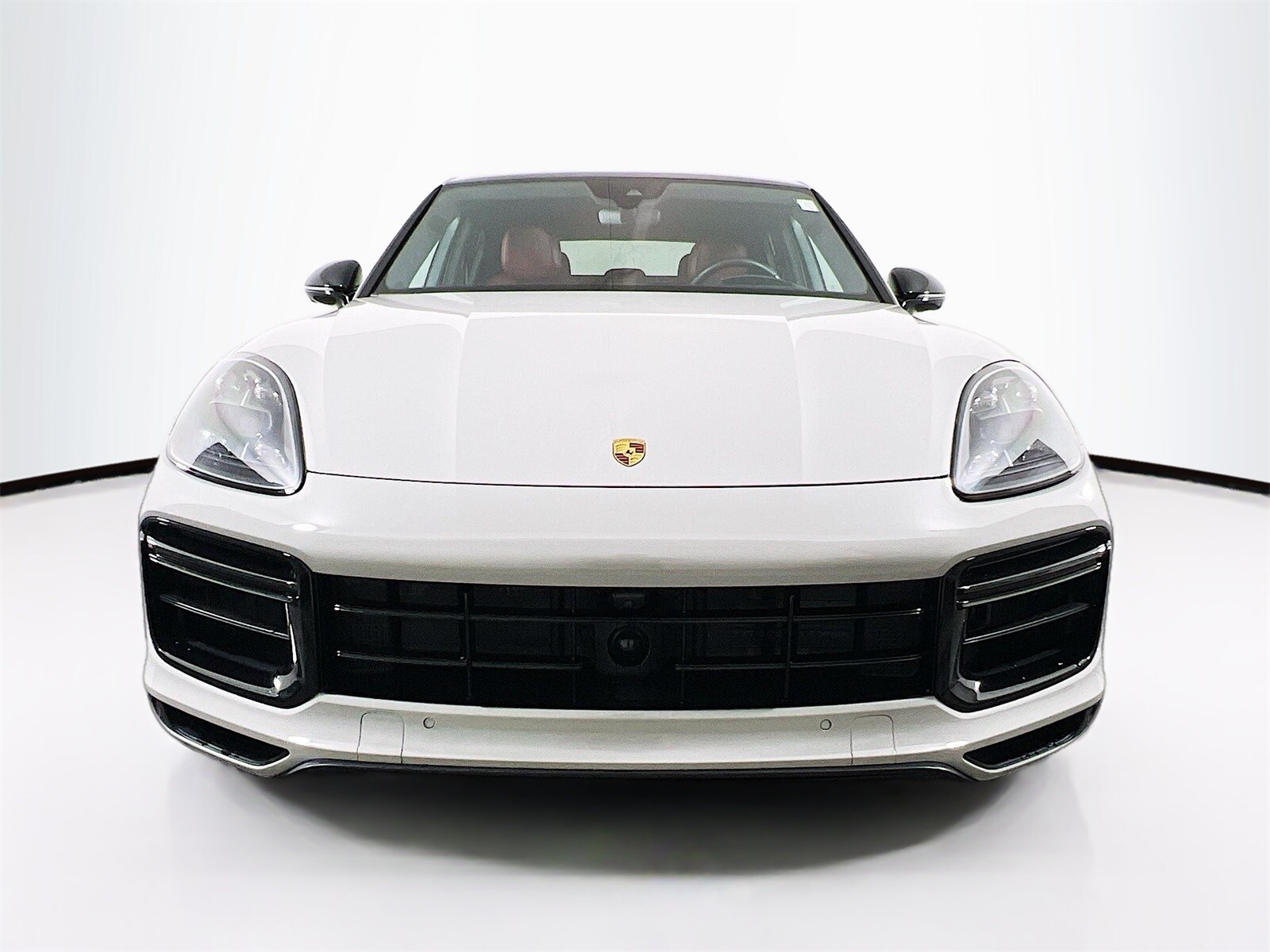 2022 Porsche Cayenne Coupe Turbo photo 2