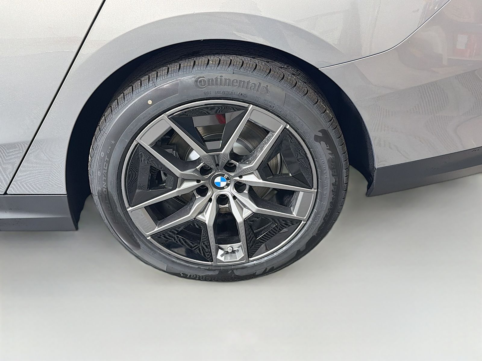 2026 BMW 5 Series 530i - Photo 32