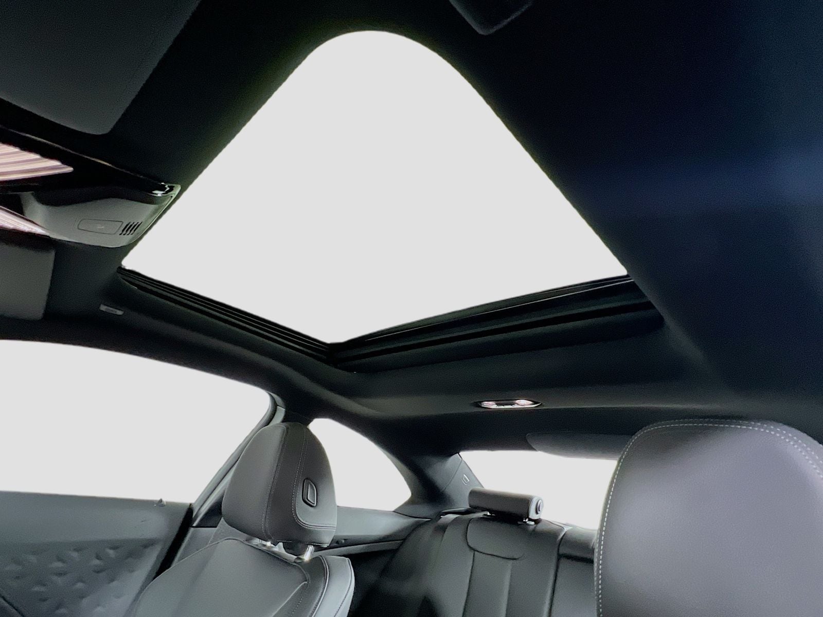 2025 BMW 2 Series 230i - Photo 15