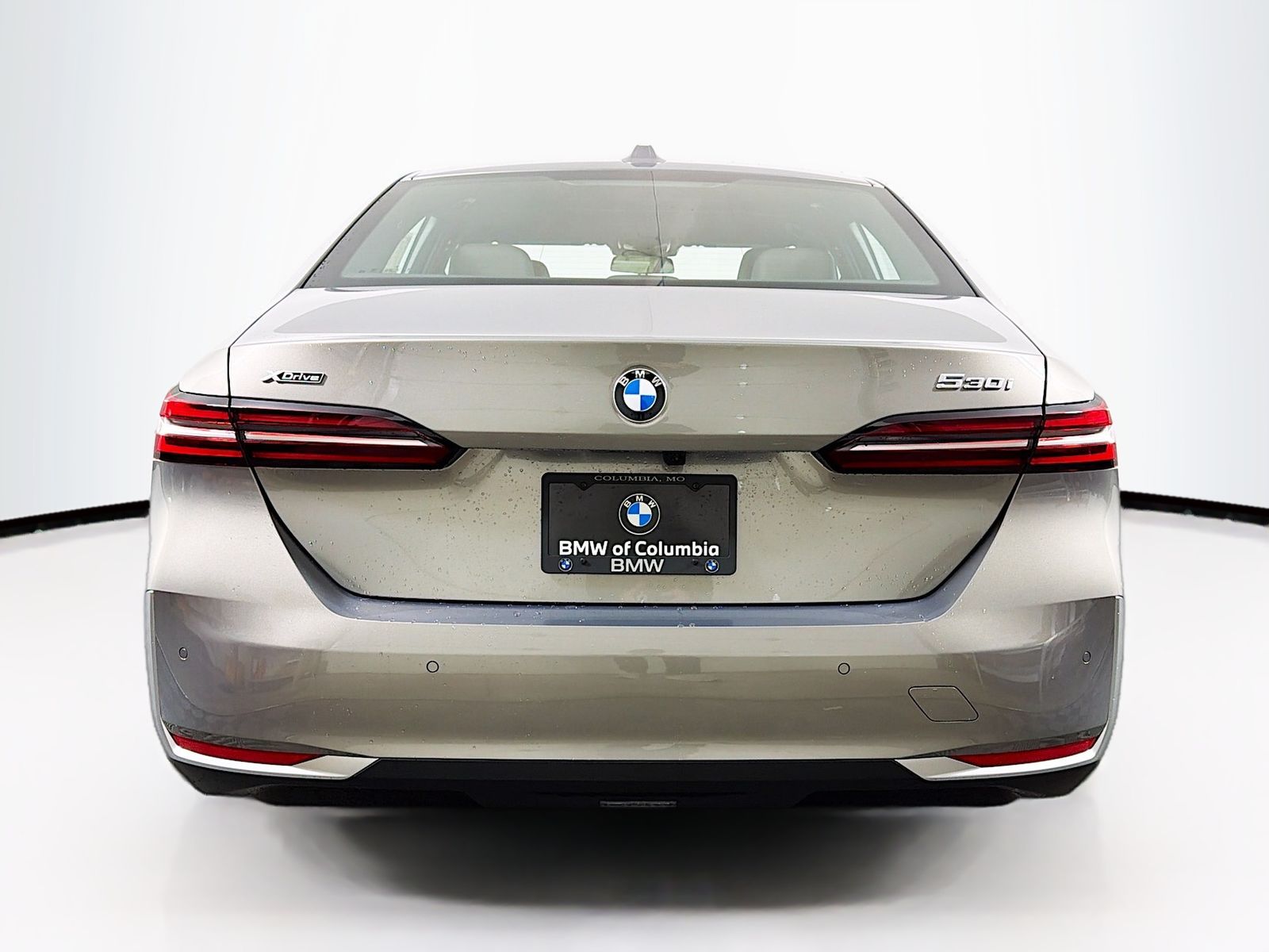 2026 BMW 5 Series 530i - Photo 6