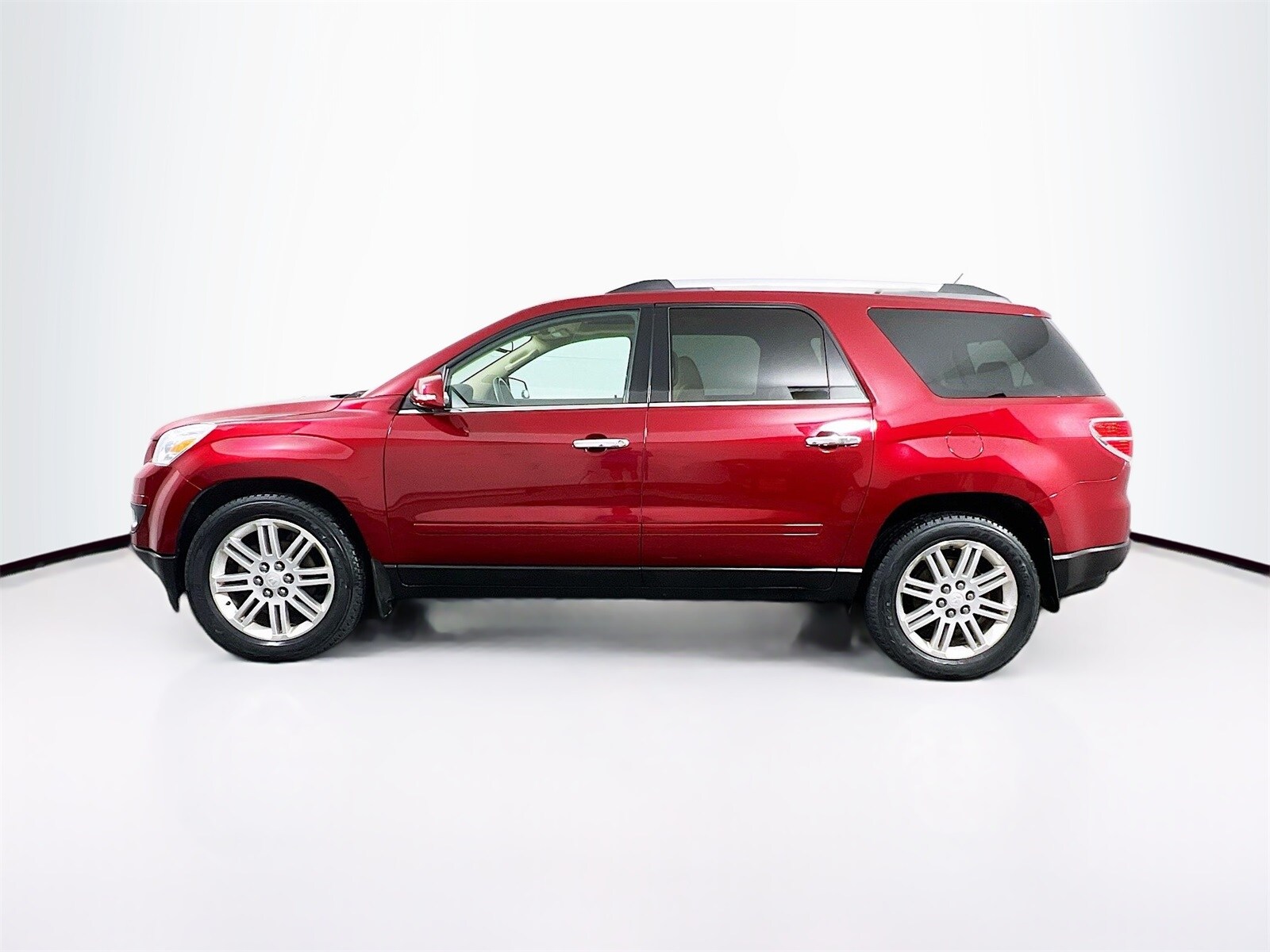 2010 Saturn Outlook XR-L photo 4